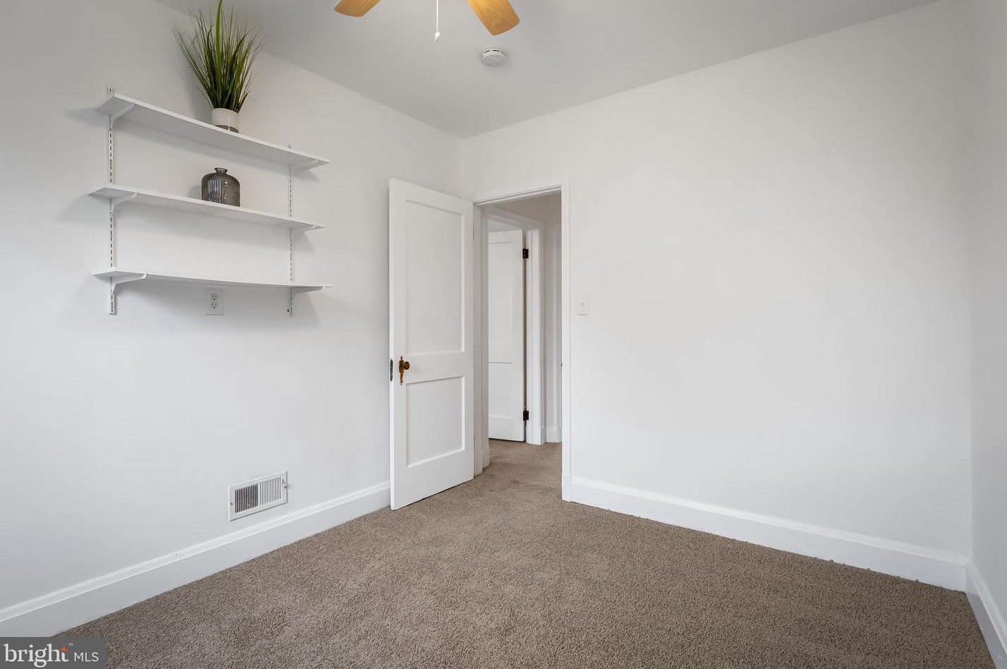 3150 Woodring Ave, Baltimore MD  21234-7831 exterior