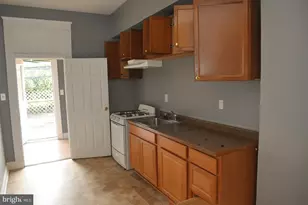 1658 E 25th St, Baltimore, MD 21213 - Photo 2