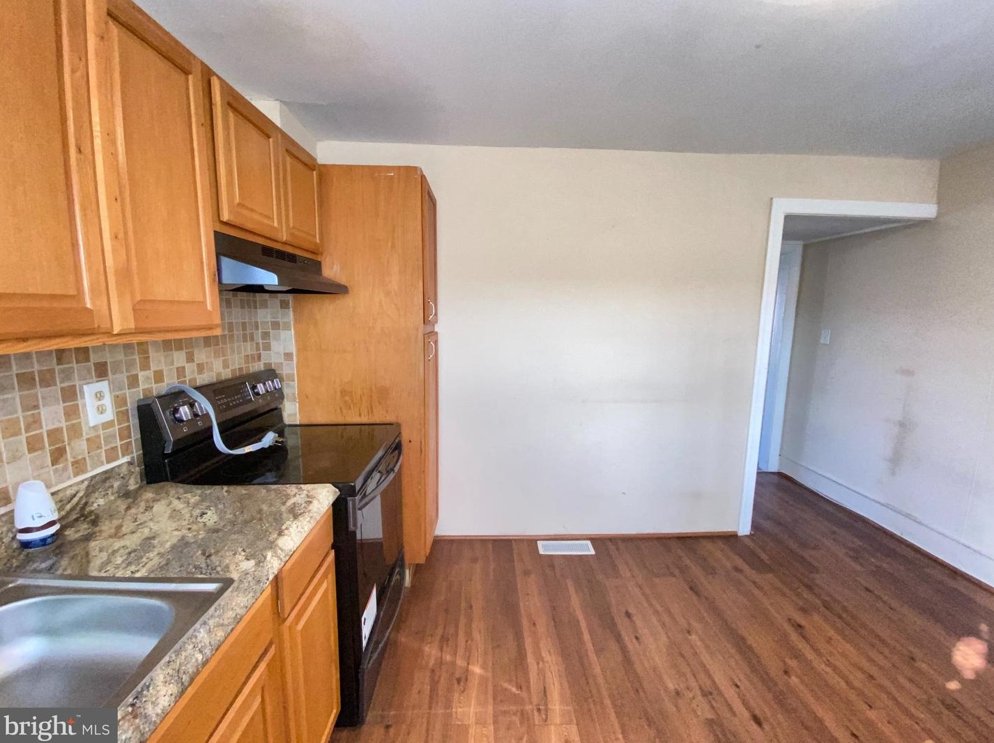 403 Seagull Ave, Baltimore MD  21225-1217 exterior