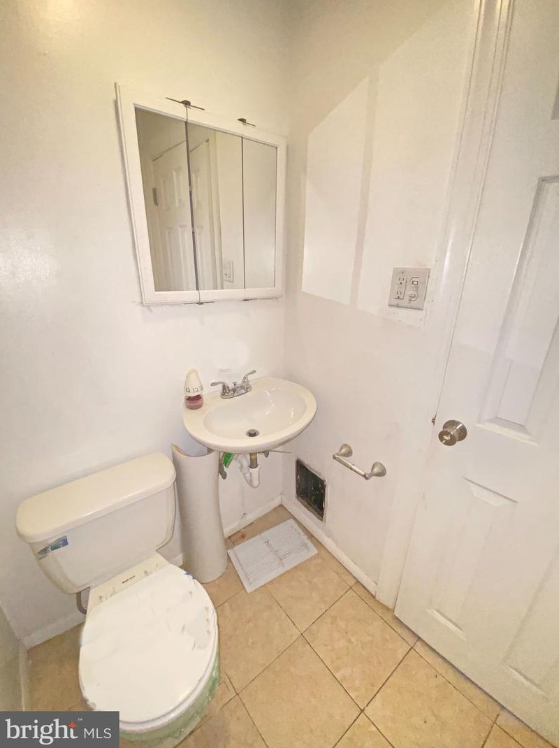 403 Seagull Ave, Baltimore MD  21225-1217 exterior