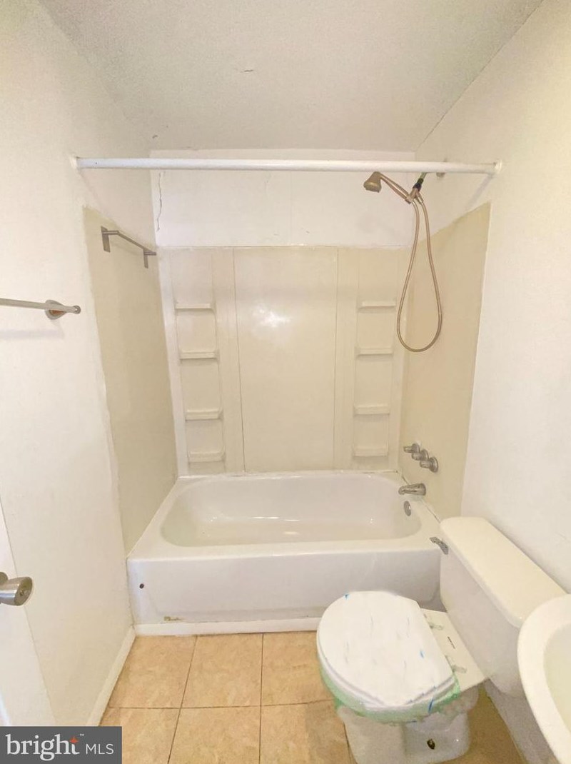 403 Seagull Ave, Baltimore MD  21225-1217 exterior