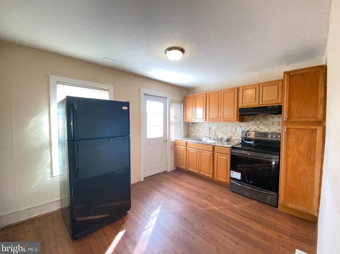 403 Seagull Ave, Baltimore MD  21225-1217 exterior