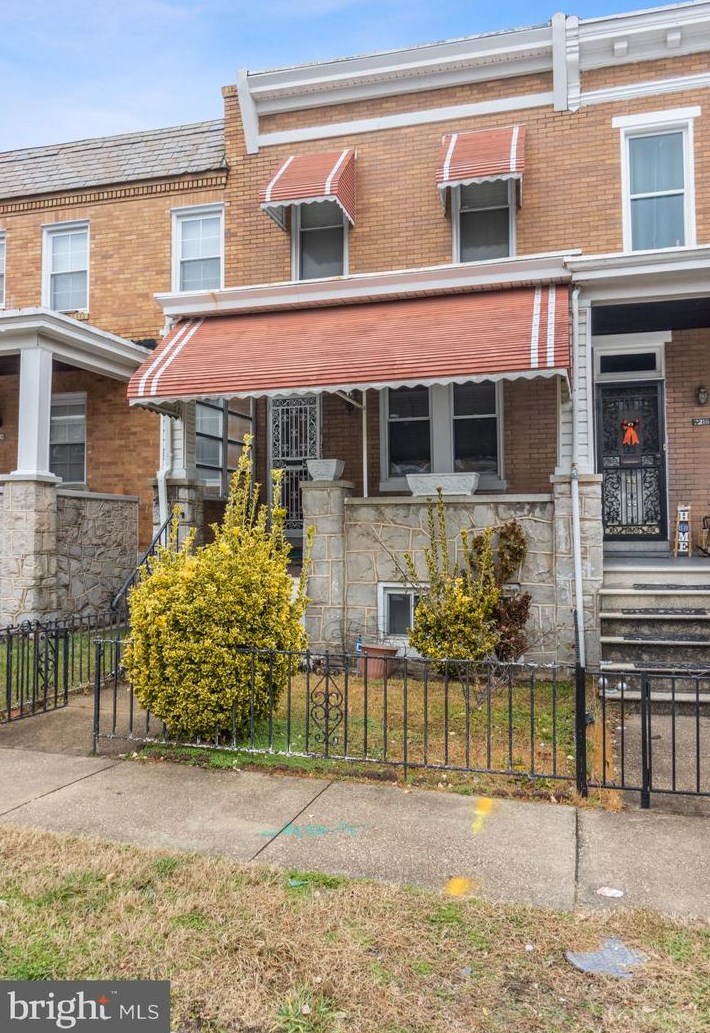 2218 Saratoga St, Baltimore, MD 21223-1428