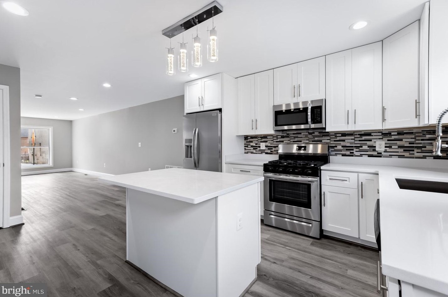 522 Patterson Park Ave, Baltimore MD  21205-3132 exterior