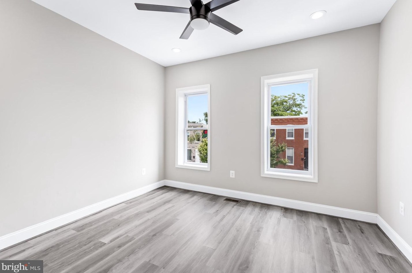522 Patterson Park Ave, Baltimore MD  21205-3132 exterior