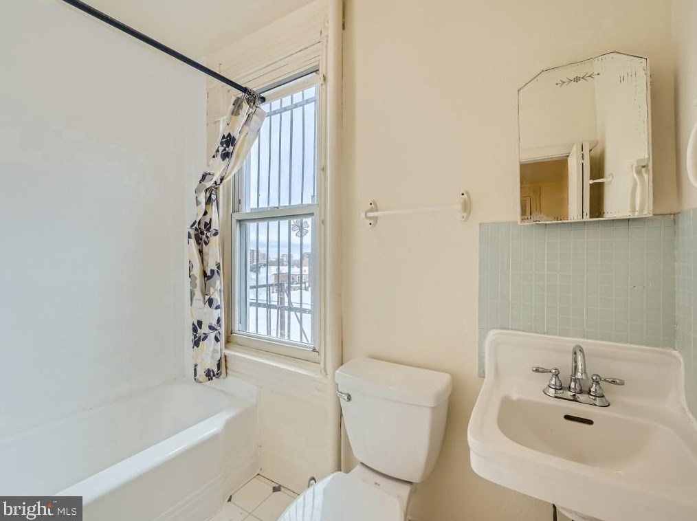 729 Reservoir St, Baltimore MD  21217-4616 exterior