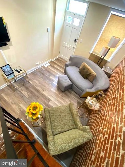 879 Tyson St, Baltimore, MD 21201-4804