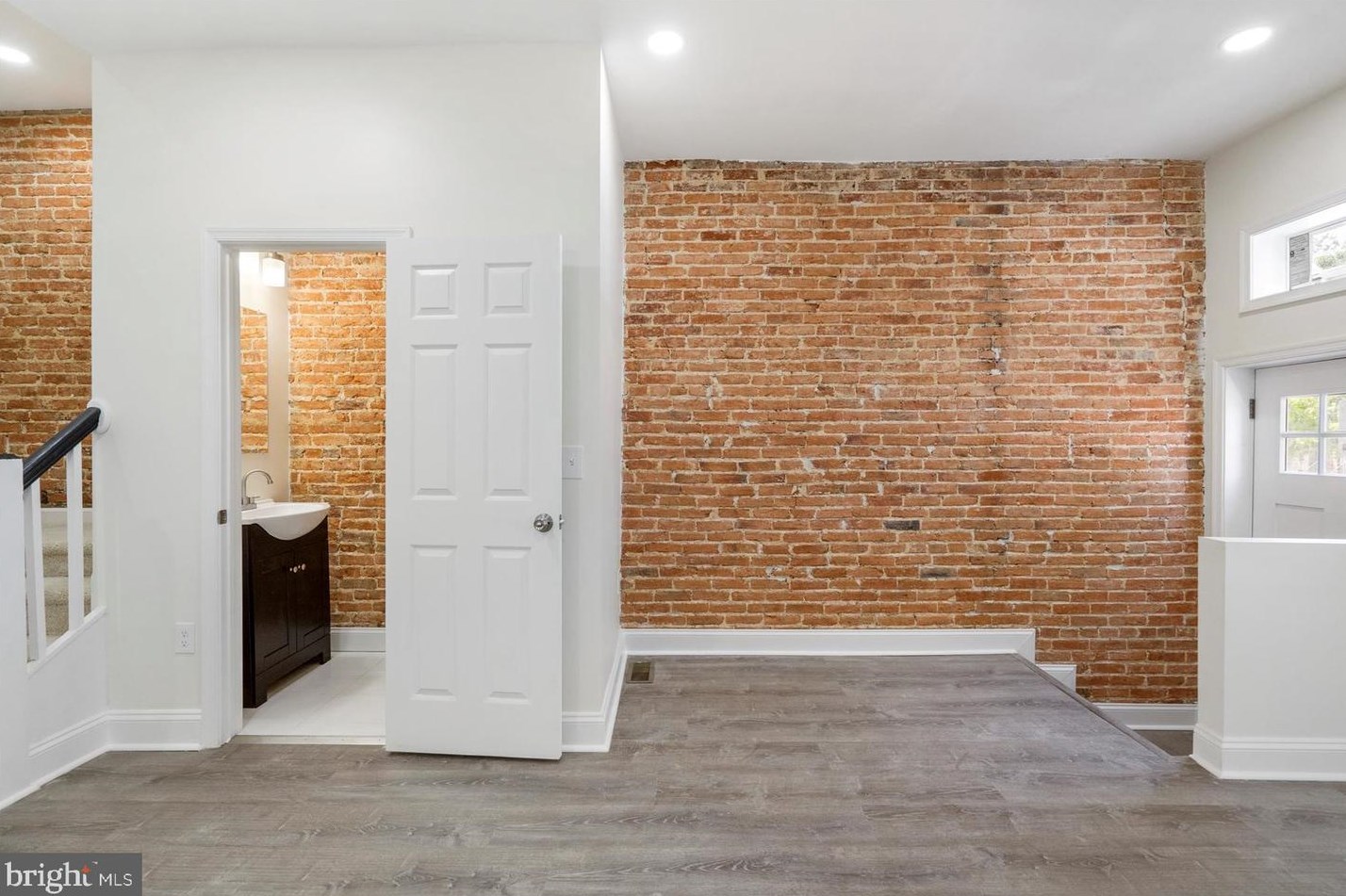 421 21st St, Baltimore MD  21218-6122 exterior