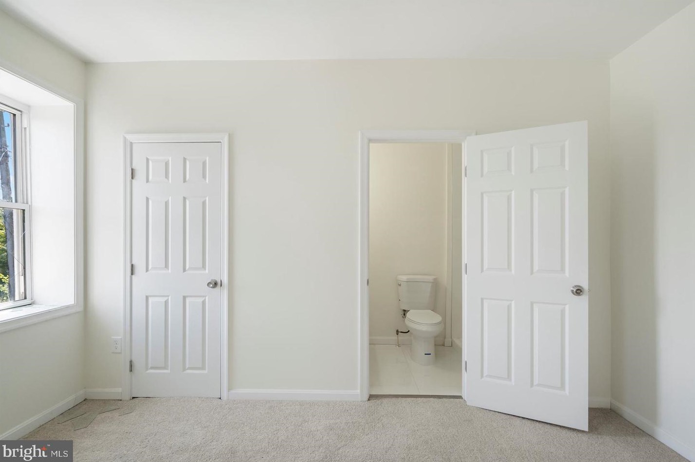 421 21st St, Baltimore MD  21218-6122 exterior