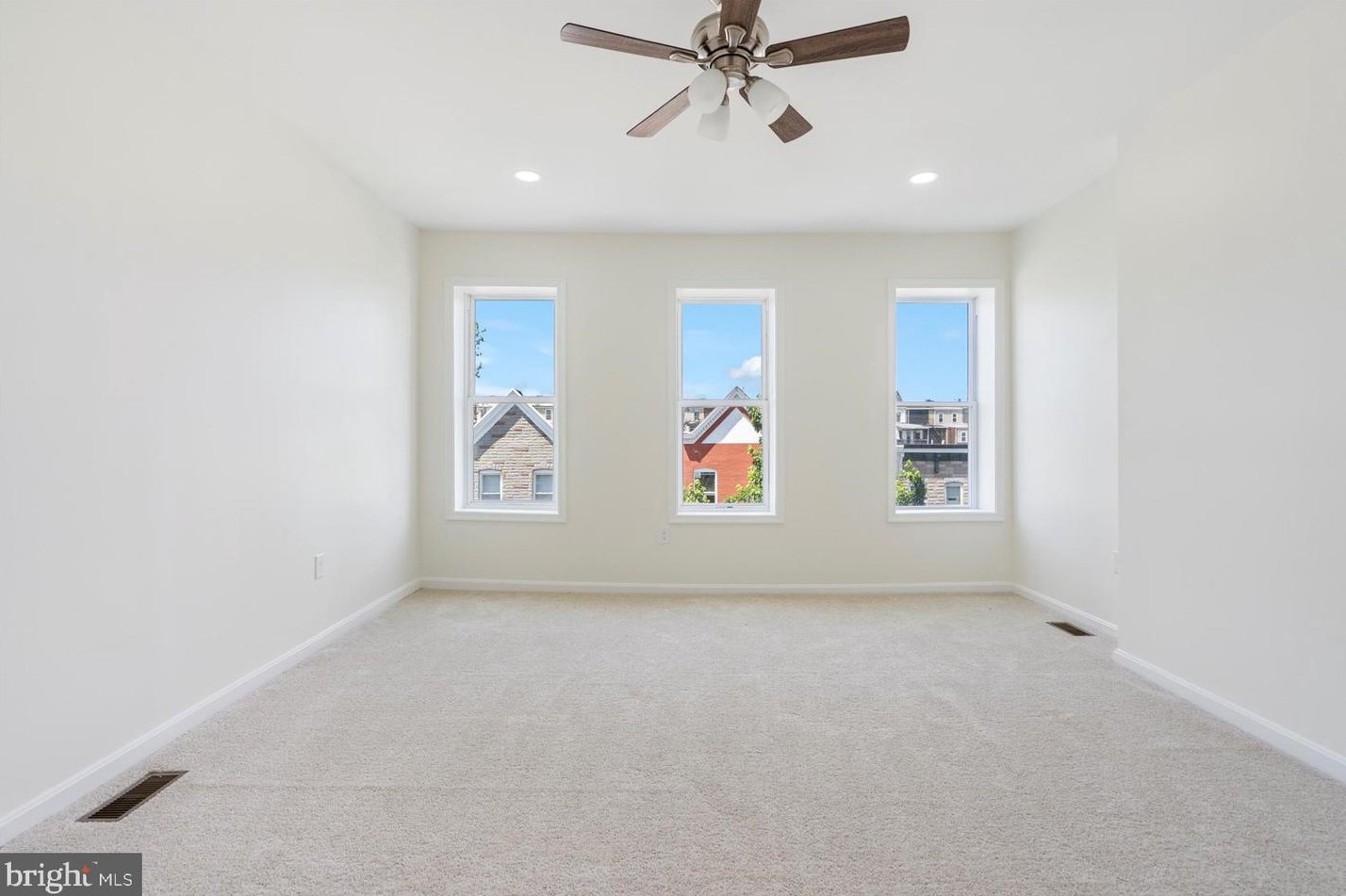 421 21st St, Baltimore MD  21218-6122 exterior