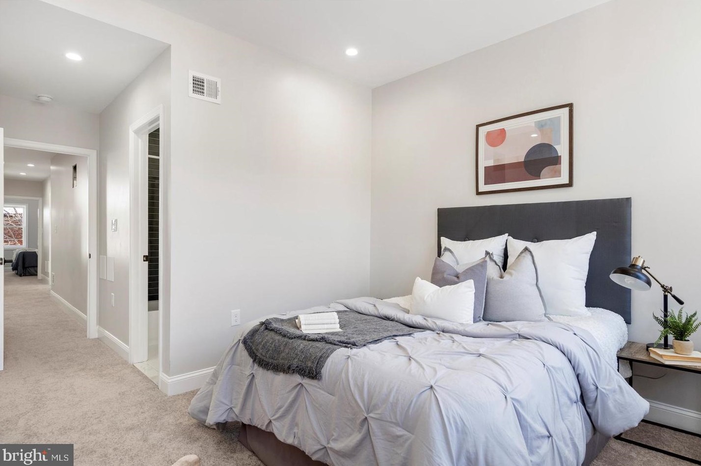 2103 Barclay St, Baltimore MD 21218-5846 exterior