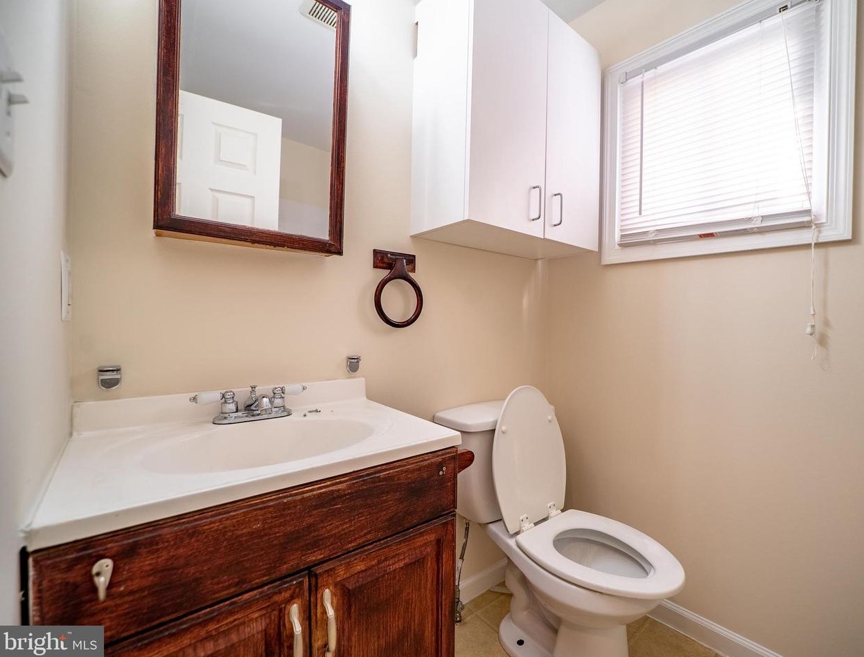 6109 Danville Ave, Baltimore MD 21224-6140 exterior