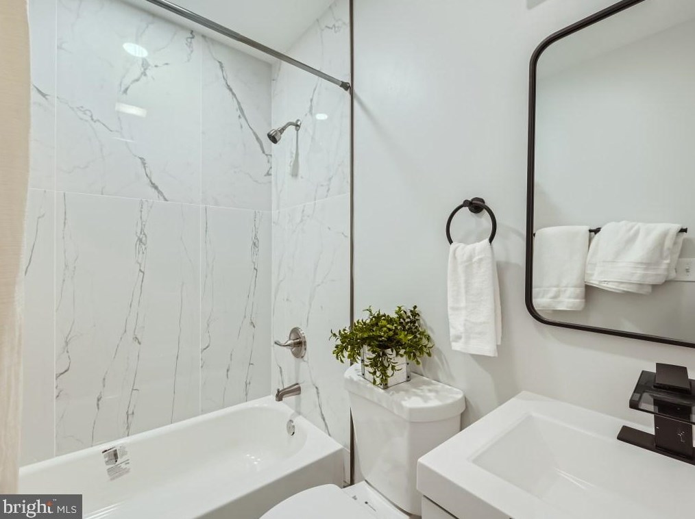 5818 Benton Heights Ave, Baltimore MD  21206-2539 exterior