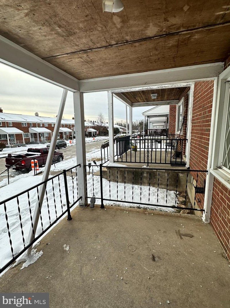 612 Queensgate Rd, Baltimore MD  21229-4434 exterior