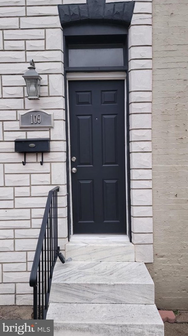 109 Streeper St, Baltimore MD  21224-1252 exterior