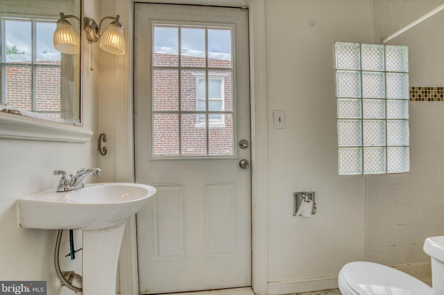 14 Poultney St, Baltimore MD  21230-4022 exterior