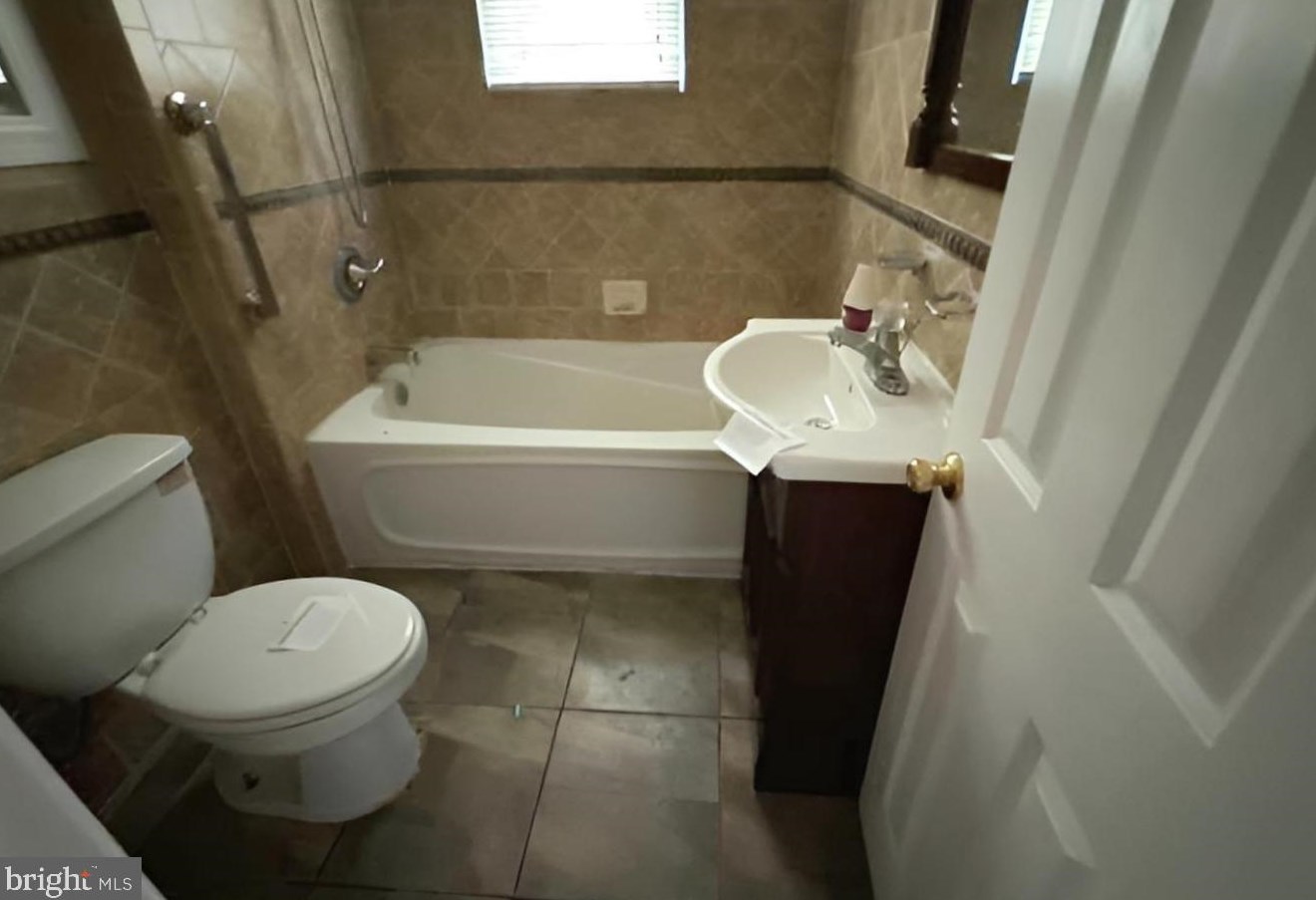 3723 Milford Ave, Baltimore MD  21207-7171 exterior