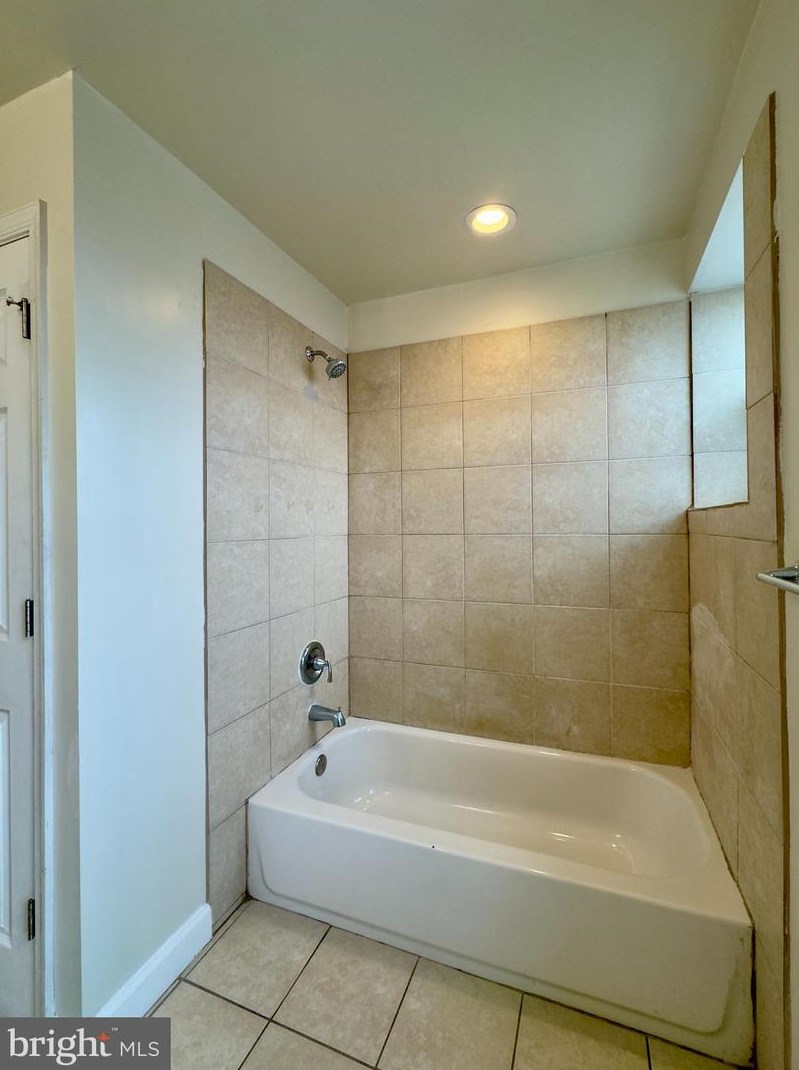 900 Whitelock St #c, Baltimore, MD 21217