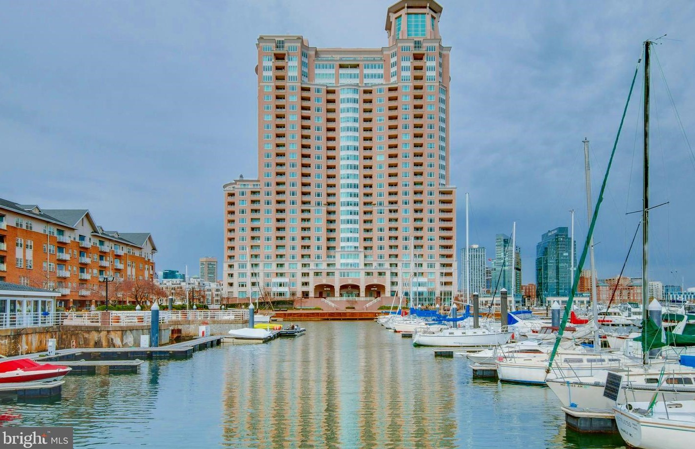 100 Harborview Dr, Baltimore MD  21230-5415 exterior