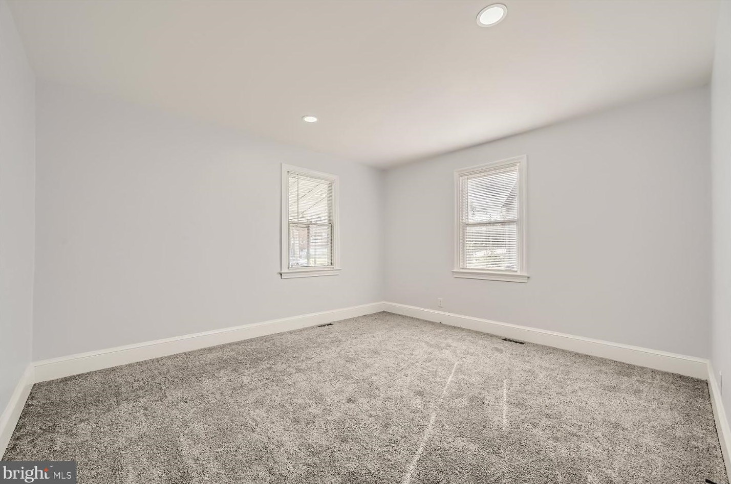 5318 The Alameda, Baltimore MD 21218-1359 exterior