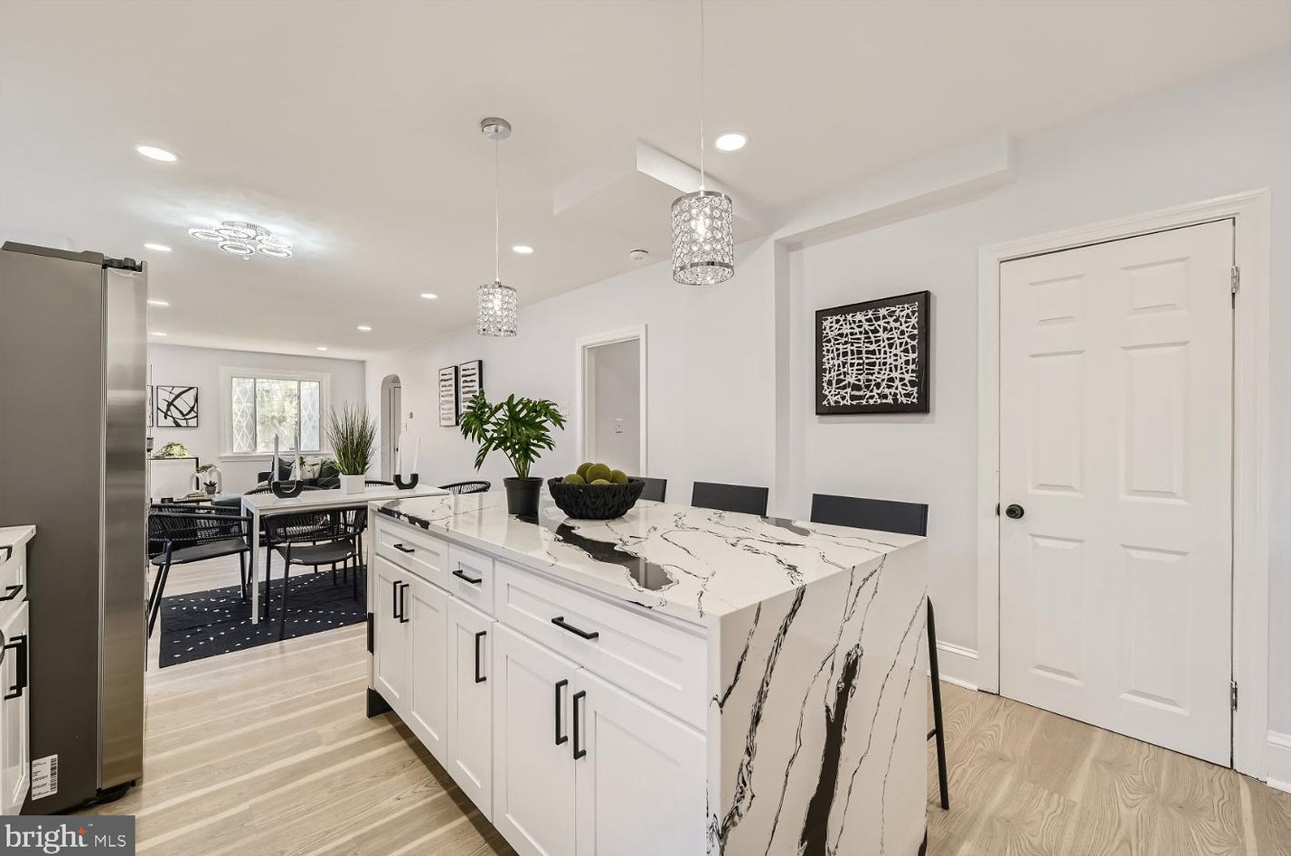 5318 The Alameda, Baltimore MD 21218-1359 exterior