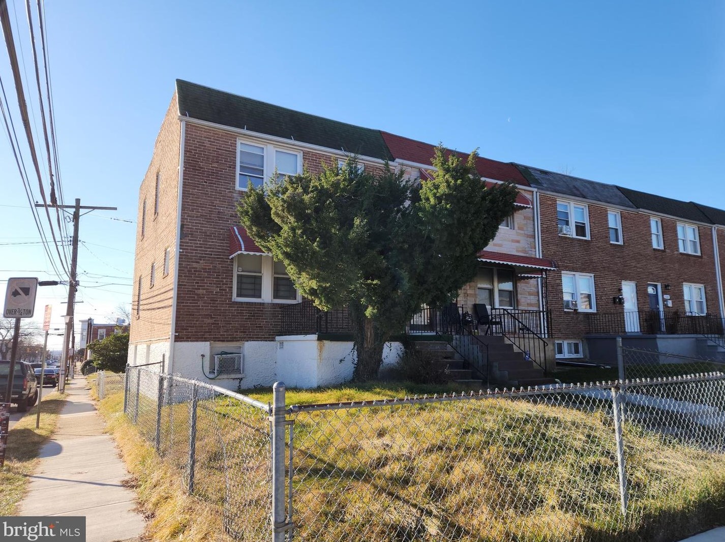 2501 Mosher St, Baltimore, MD 21216-4412