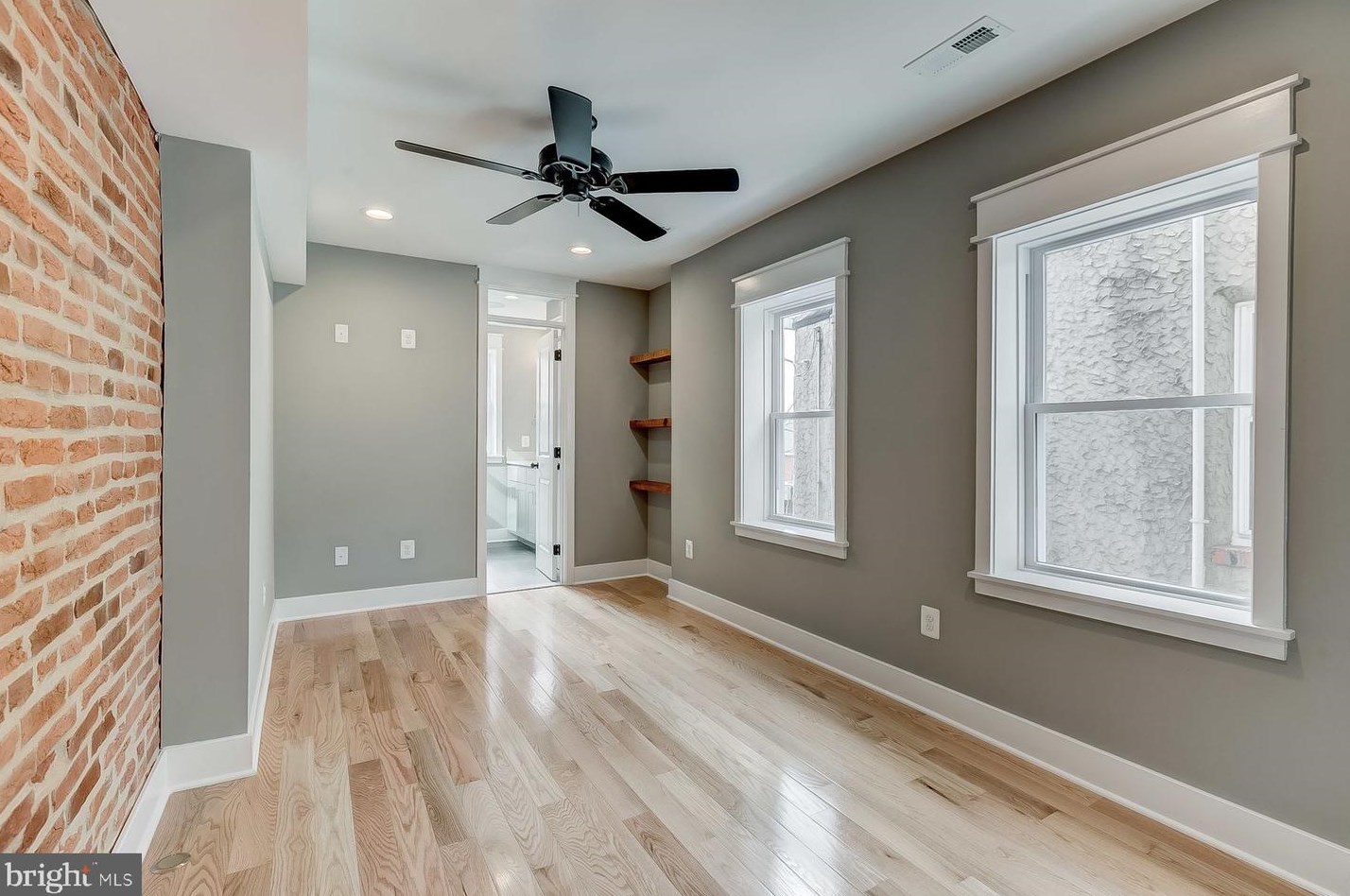 2921 Dillon St, Baltimore MD  21224-4834 exterior