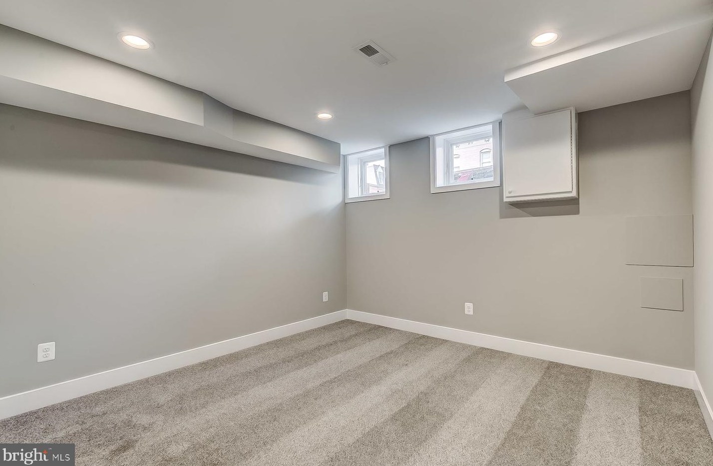 2921 Dillon St, Baltimore MD  21224-4834 exterior