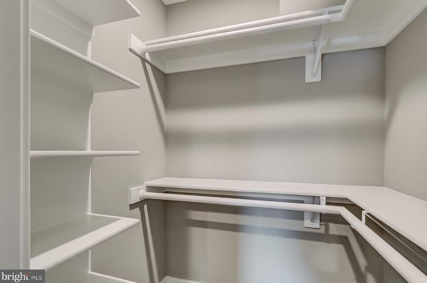 2921 Dillon St, Baltimore MD  21224-4834 exterior