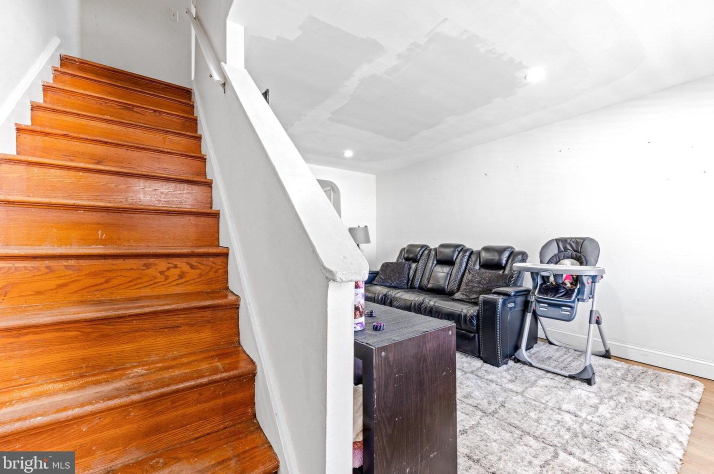 3709 Greenvale Rd, Baltimore MD  21229-5147 exterior