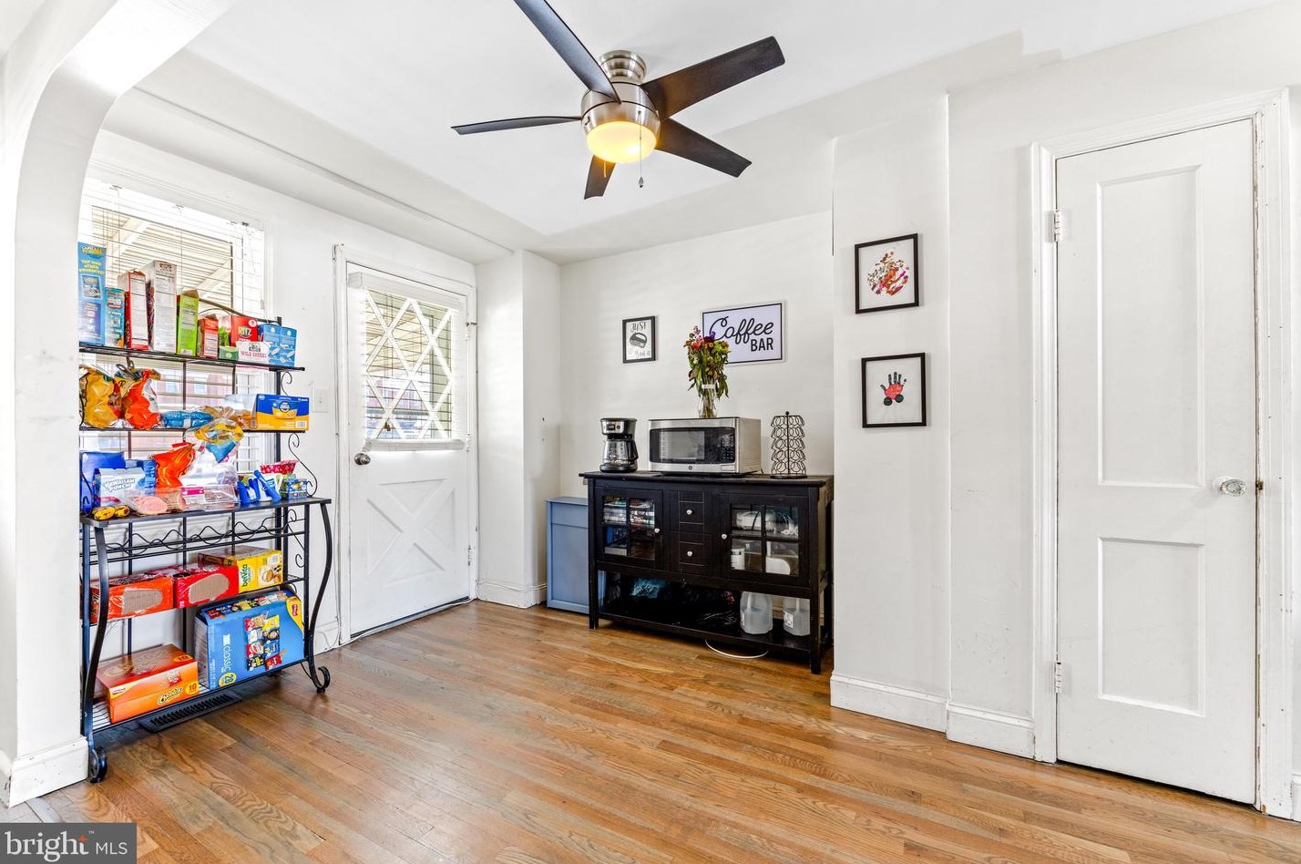 3709 Greenvale Rd, Baltimore MD  21229-5147 exterior