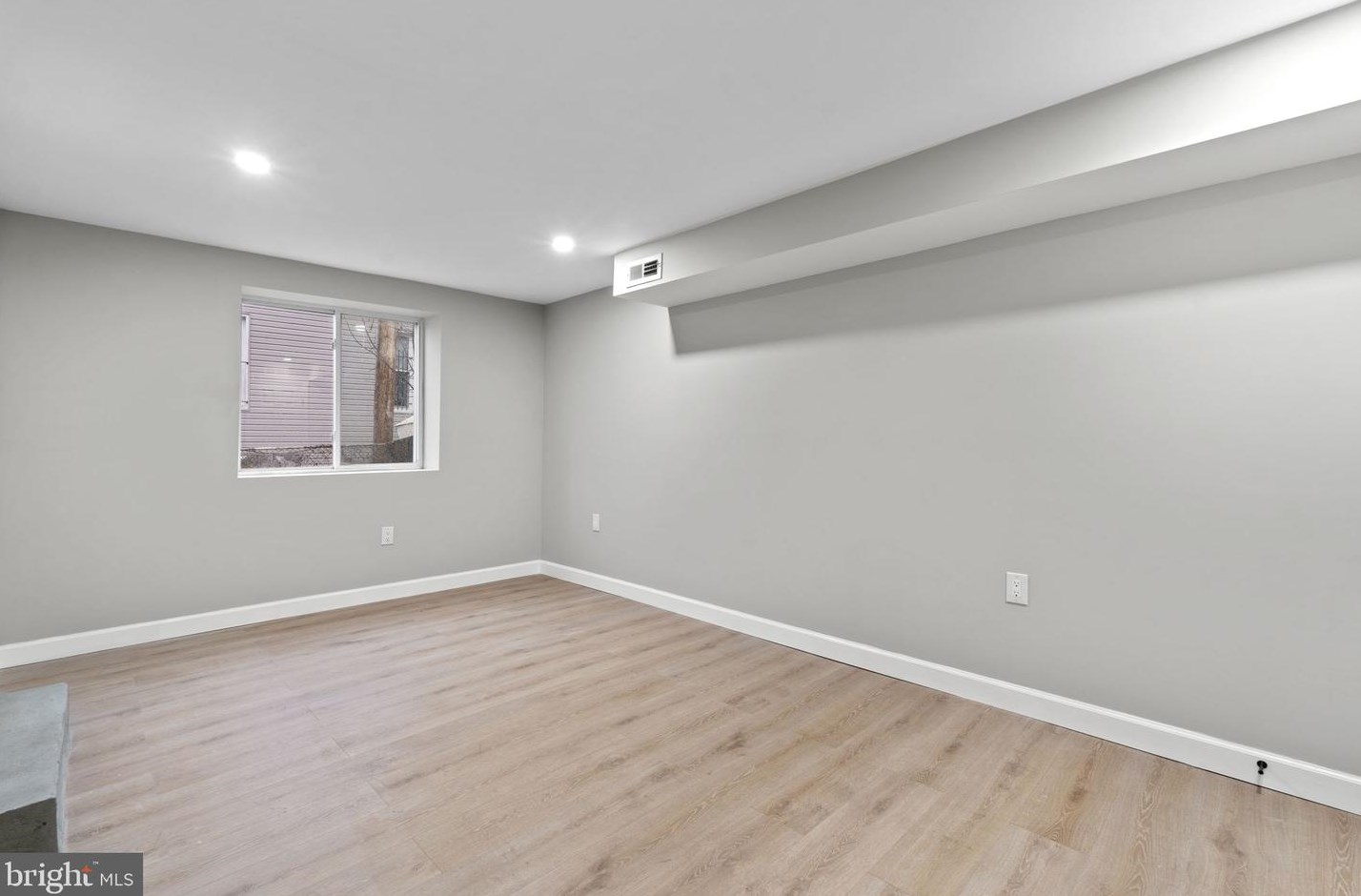 3715 Belair Rd, Baltimore MD  21213-1228 exterior