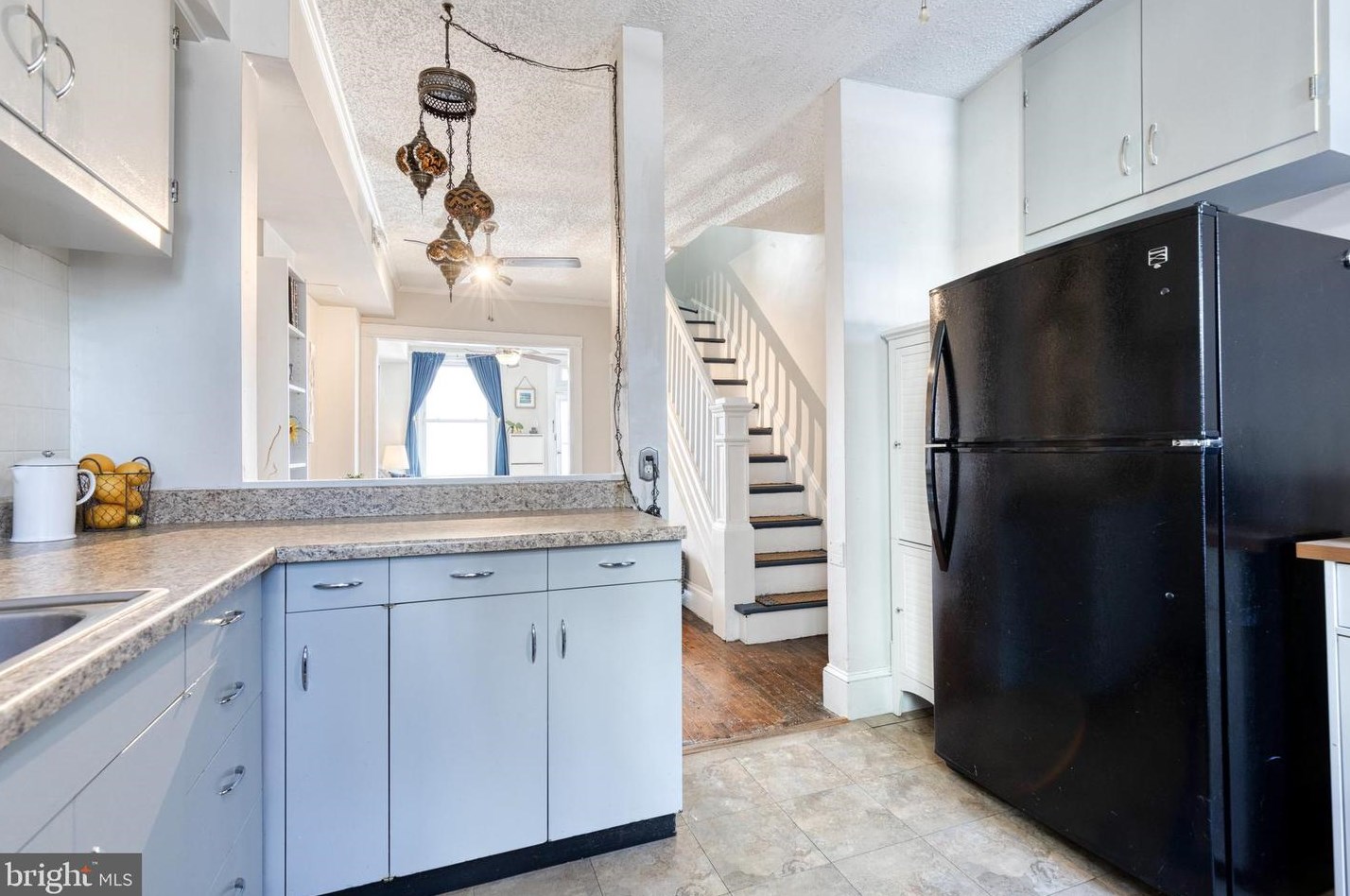 1200 Cox St, Baltimore MD  21211-1729 exterior