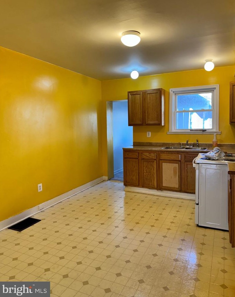 1650 Cliftview Ave, Baltimore, MD 21213
