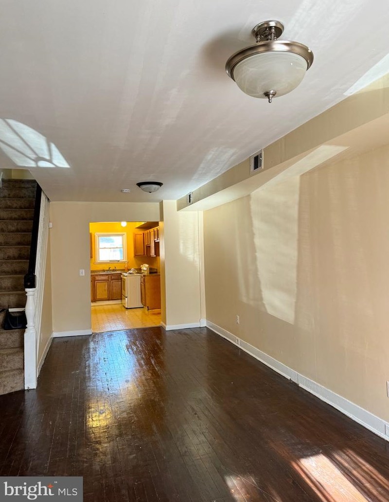 1650 Cliftview Ave, Baltimore MD  21213-1310 exterior