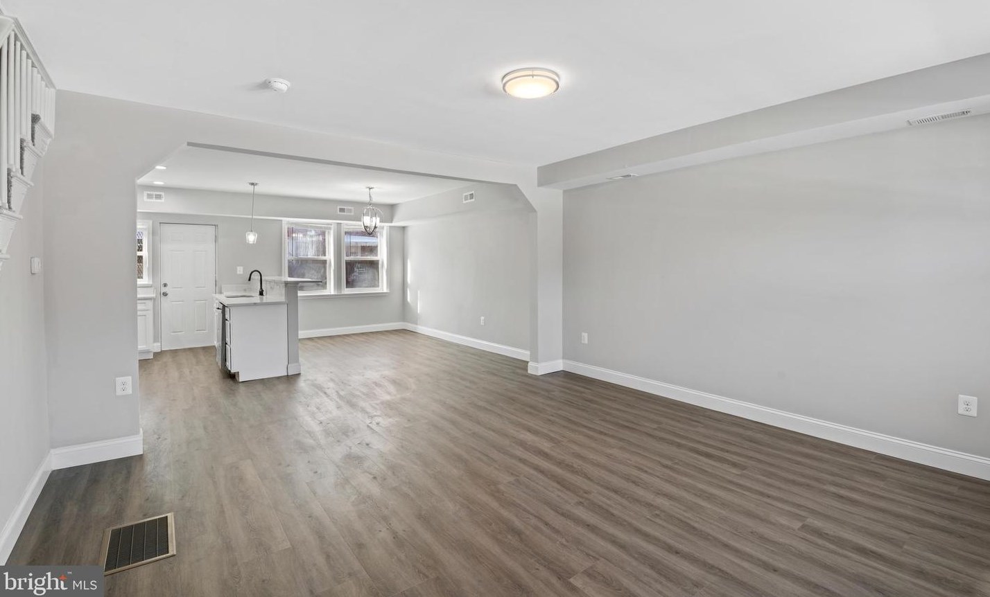 34 Rosedale St, Baltimore MD  21229-3736 exterior