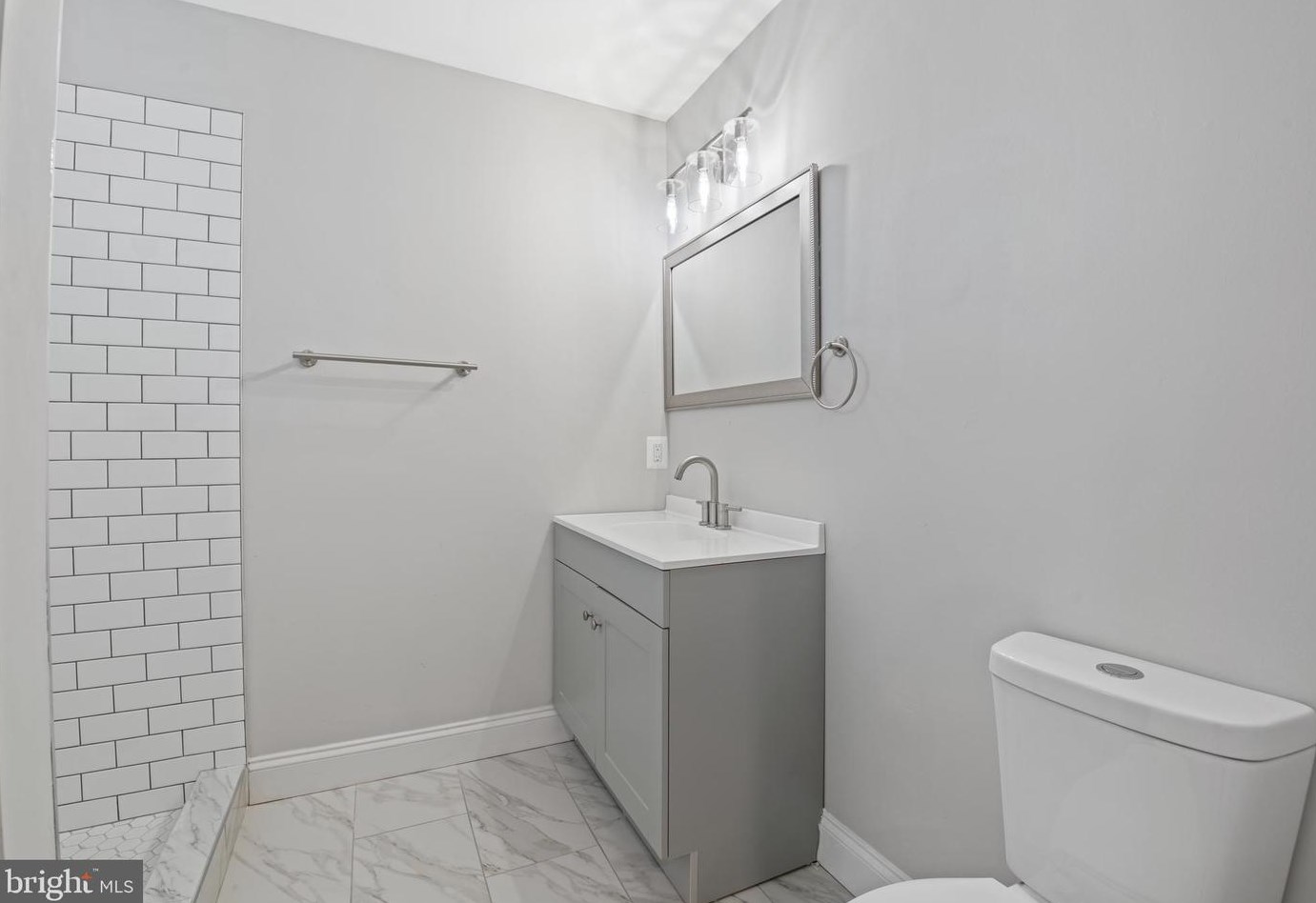 34 Rosedale St, Baltimore MD  21229-3736 exterior