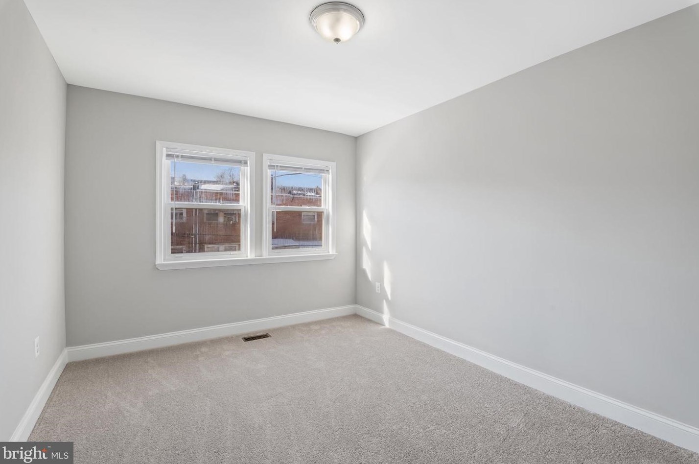 34 Rosedale St, Baltimore MD  21229-3736 exterior