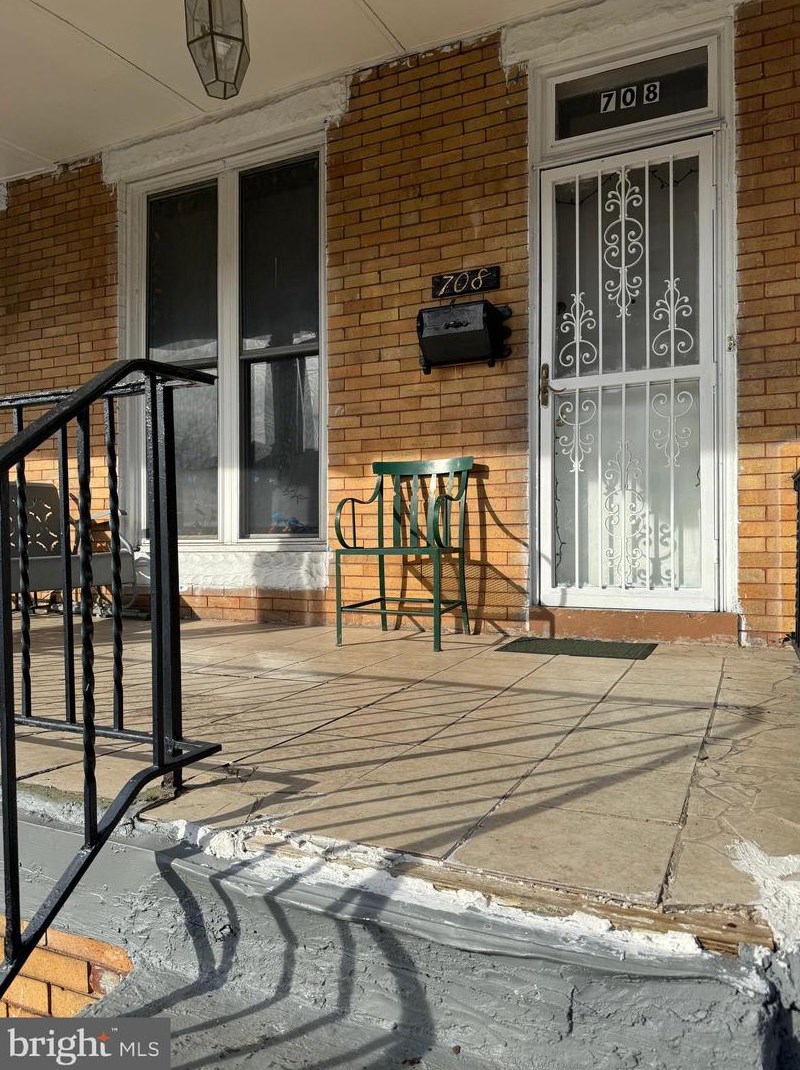 708 E 23rd St, Baltimore, MD 21218
