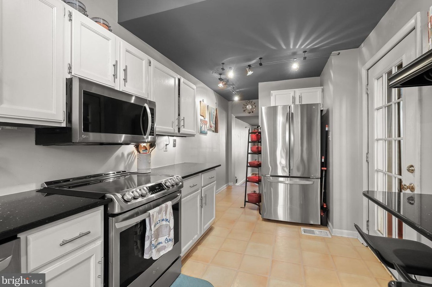 38 Poultney St, Baltimore MD  21230-4022 exterior