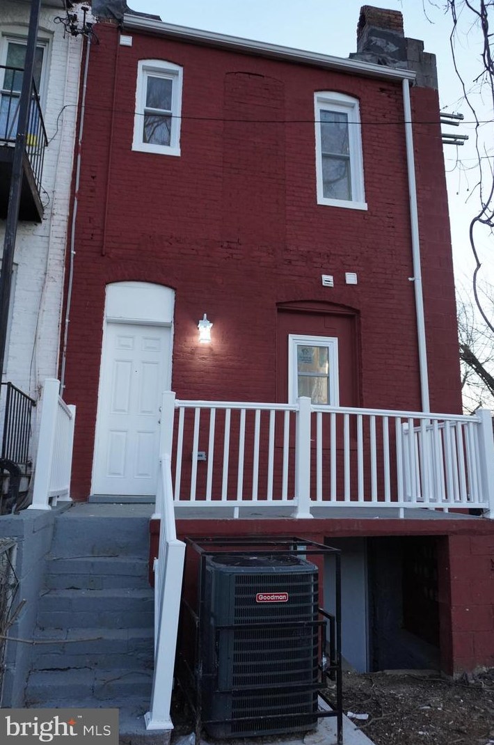 2696 Dulany St, Baltimore MD  21223-2834 exterior