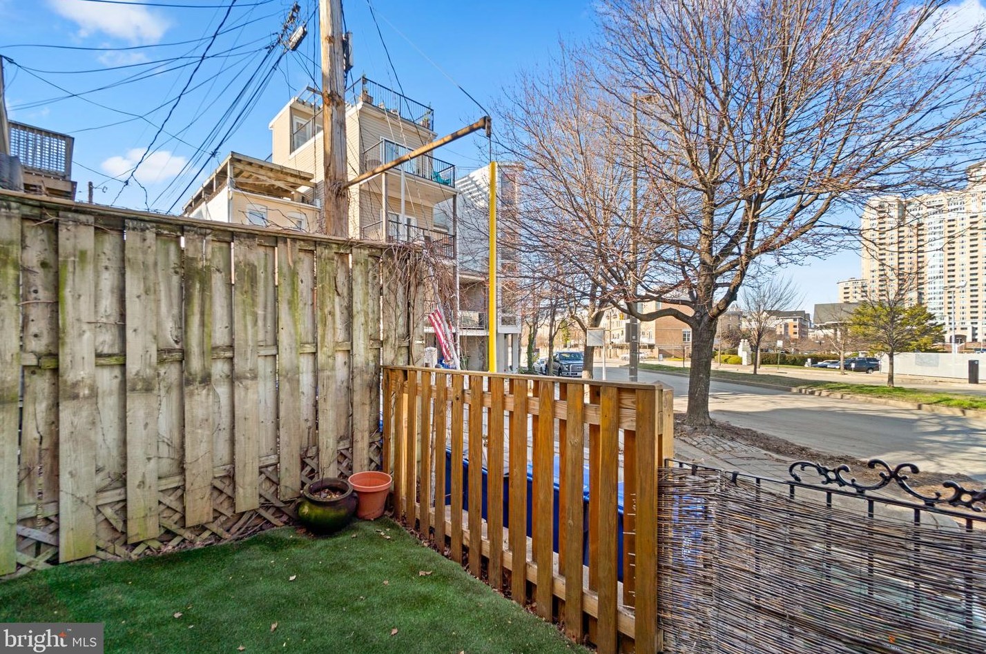 640 Clement St, Baltimore MD  21230-4749 exterior