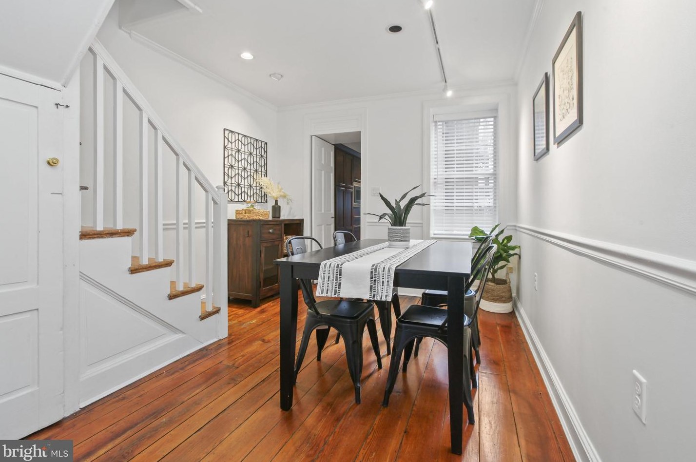 39 Henrietta St, Baltimore MD  21230-3936 exterior