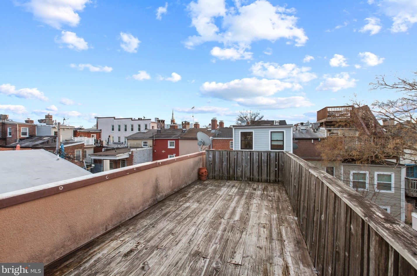 39 Henrietta St, Baltimore MD  21230-3936 exterior