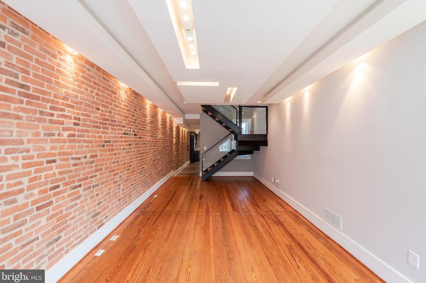 3206 Elliott St, Baltimore MD  21224-5014 exterior