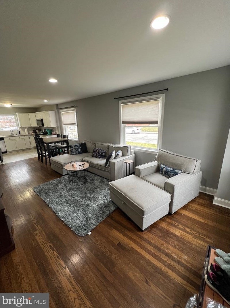 5001 Lasalle Ave, Baltimore MD  21206-4325 exterior