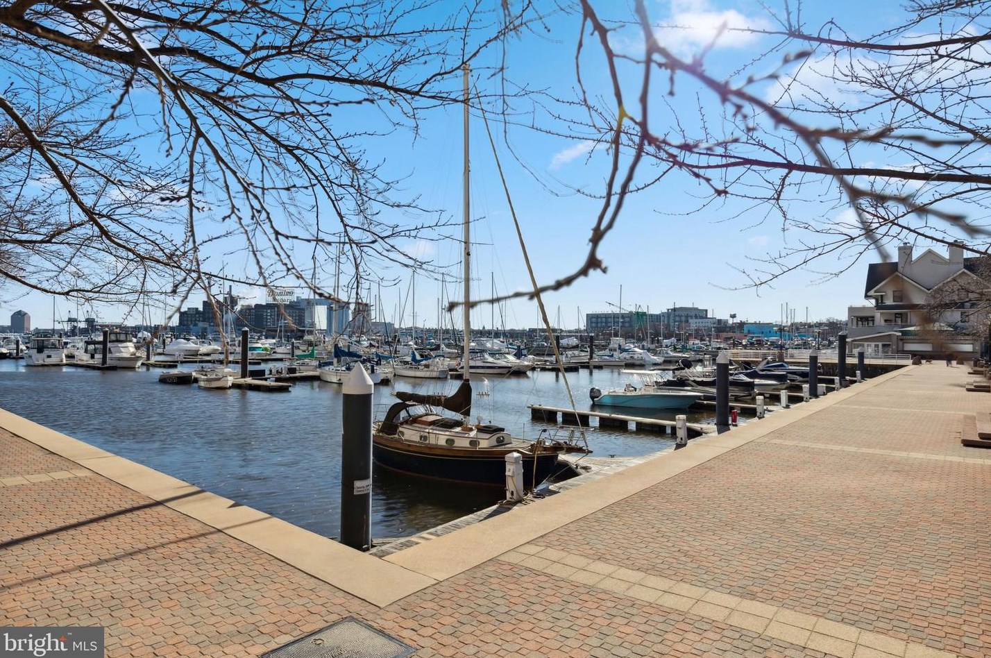 100 Harborview Dr, Baltimore MD  21230-5415 exterior