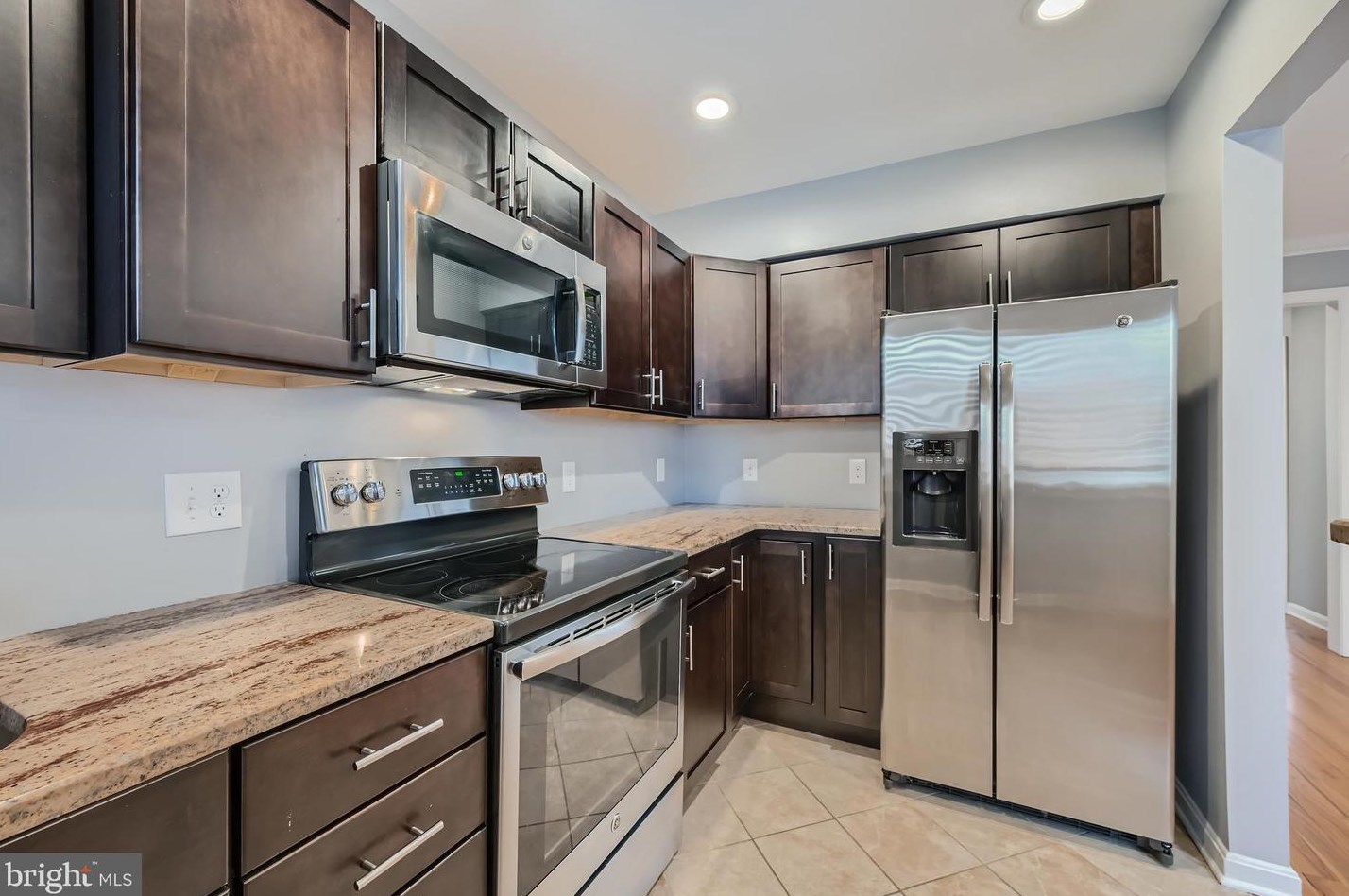 1111 Meridene Dr #2, Baltimore, MD 21239
