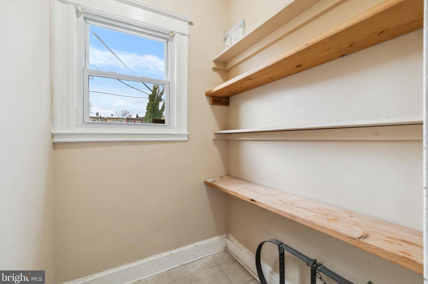 510 Chestnut Hill Ave, Baltimore MD  21218-2535 exterior