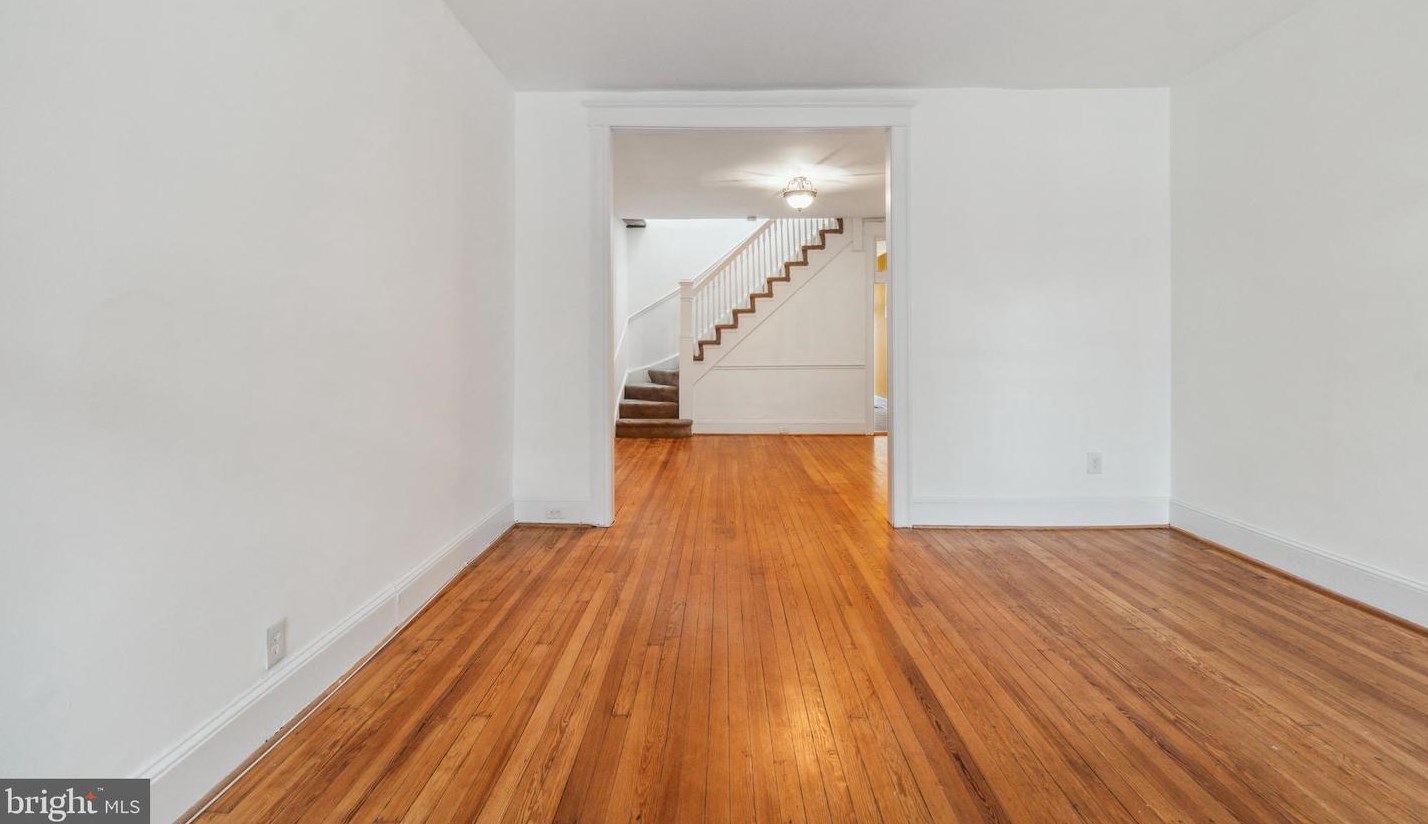 510 Chestnut Hill Ave, Baltimore MD  21218-2535 exterior